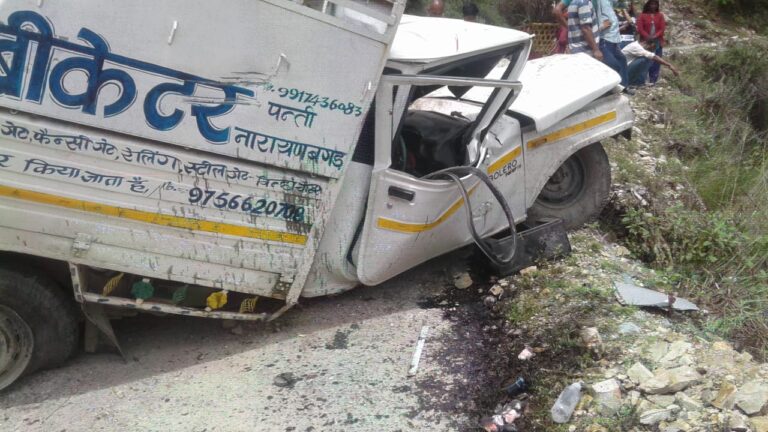 नारायणबगड़-परखाल मोटर मार्ग पर वाहन हुआ दुर्घटनाग्रस्त,भीषण हादसे में चालक की मौत :वीडियो नारायणबगड़-परखाल मोटर मार्ग पर वाहन हुआ दुर्घटनाग्रस्त,भीषण हादसे में चालक की मौत :वीडियो