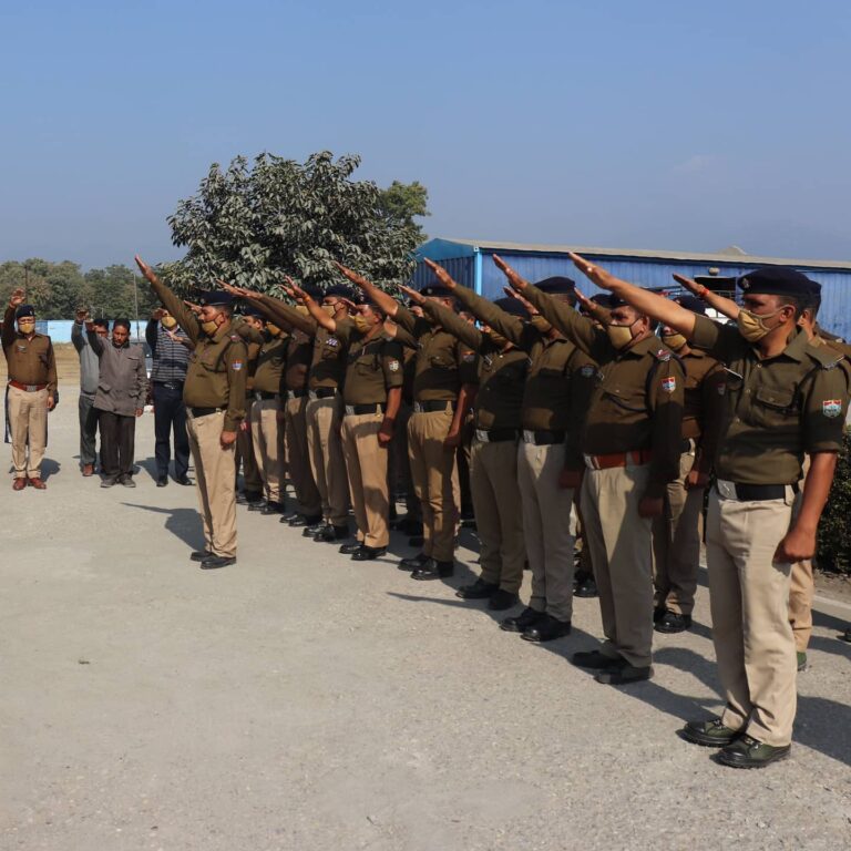 भारतीय संविधान की वर्षगांठ के उपलक्ष्य में SDRF वाहिनी में 26 नवंबर को मनाया गया संविधान दिवस भारतीय संविधान की वर्षगांठ के उपलक्ष्य में SDRF वाहिनी में 26 नवंबर को मनाया गया संविधान दिवस