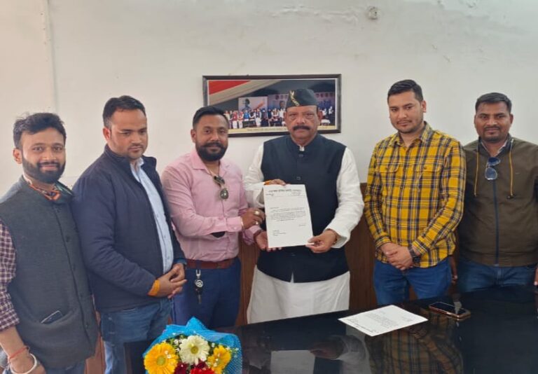 महानगर कांग्रेस कमेटी देहरादून ने बनाया शशांक पाल को महानगर उपाध्यक्ष महानगर कांग्रेस कमेटी देहरादून ने बनाया शशांक पाल को महानगर उपाध्यक्ष
