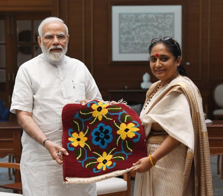 उत्तराखंड विधानसभा अध्यक्ष ऋतु खंडूडी भूषण ने दिल्ली प्रवास के दौरान प्रधानमंत्री आवास पर पीएम मोदी से की शिष्टाचार भेंट उत्तराखंड विधानसभा अध्यक्ष ऋतु खंडूडी भूषण ने दिल्ली प्रवास के दौरान प्रधानमंत्री आवास पर पीएम मोदी से की शिष्टाचार भेंट
