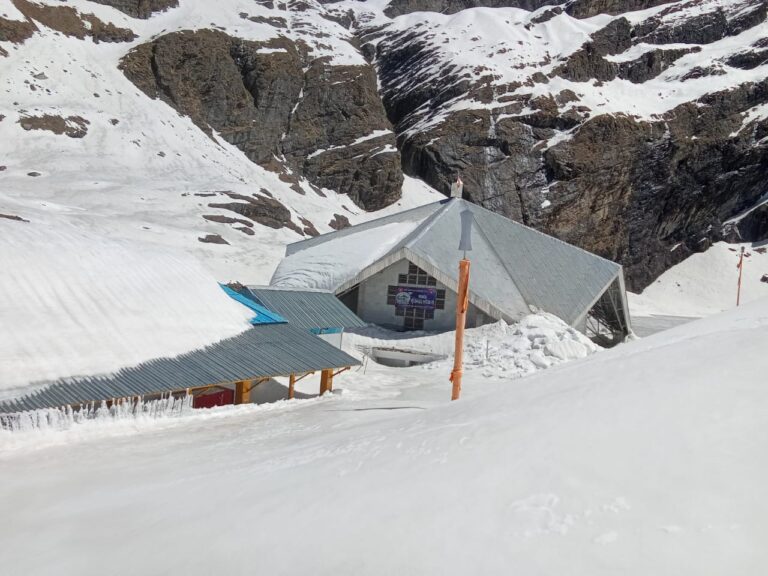 uttarakhand : 22 मई को खुलेंगे श्री हेमकुंड साहिब के कपाट uttarakhand : 22 मई को खुलेंगे श्री हेमकुंड साहिब के कपाट