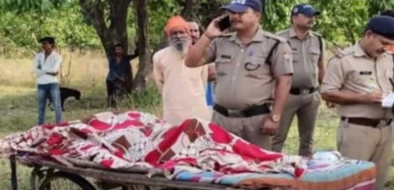 इस वक्त की सबसे बड़ी खबर बाग में सो रहे चौकीदार की हत्या इस वक्त की सबसे बड़ी खबर बाग में सो रहे चौकीदार की हत्या