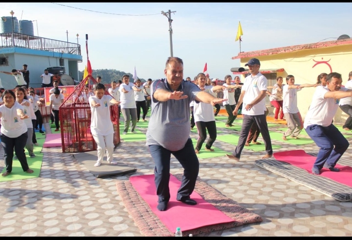 क्यारकुली मेरा सबसे प्रिय गांव – गणेश जोशी क्यारकुली मेरा सबसे प्रिय गांव – गणेश जोशी