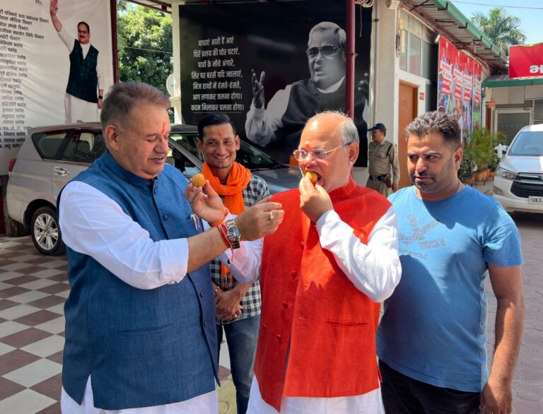 चम्पावत की एतिहासिक और एकतरफा जीत ने लगाई मुख्यमंत्री धामी की लोकप्रियता पर मोहर : गणेश जोशी चम्पावत की एतिहासिक और एकतरफा जीत ने लगाई मुख्यमंत्री धामी की लोकप्रियता पर मोहर : गणेश जोशी