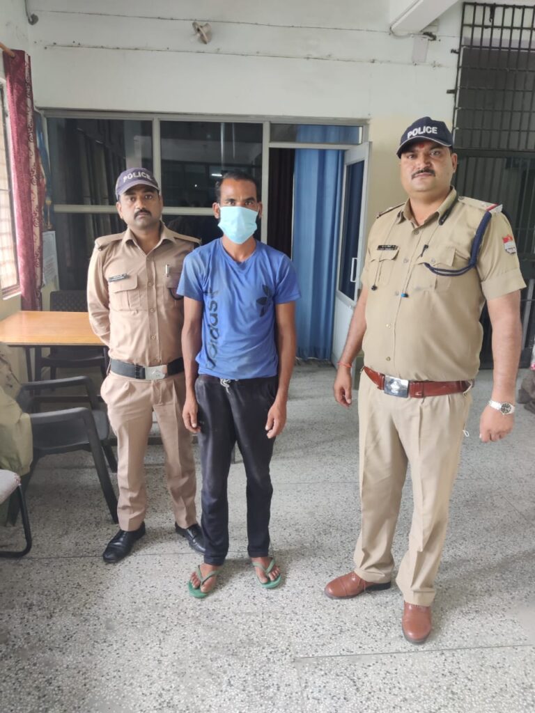 देहरादून” नेहरू कॉलोनी पुलिस द्वारा अभियान चलाकर वारंटीओं के विरुद्ध की गई कार्यवाही 01 वारंटी गिरफ्तार। देहरादून” नेहरू कॉलोनी पुलिस द्वारा अभियान चलाकर वारंटीओं के विरुद्ध की गई कार्यवाही 01 वारंटी गिरफ्तार।