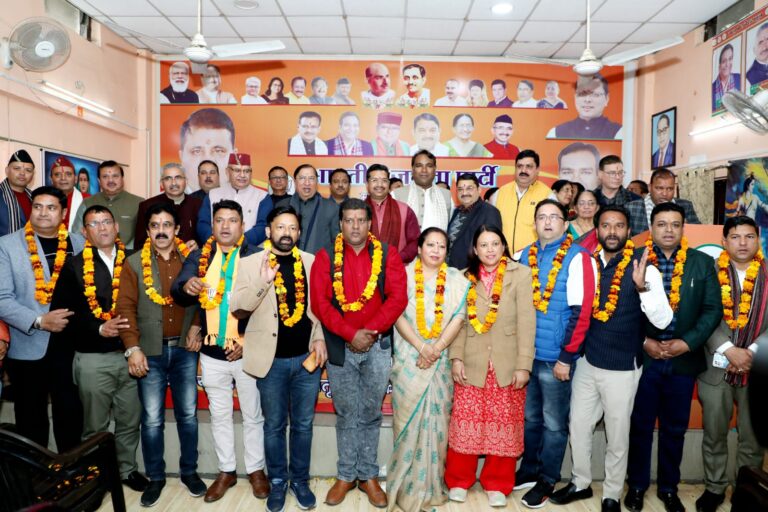 महानगर अध्यक्ष श्री सिद्धार्थ उमेश अग्रवाल जी के नेतृत्व में सभी नव नियुक्त मण्डल महानगर अध्यक्ष श्री सिद्धार्थ उमेश अग्रवाल जी के नेतृत्व में सभी नव नियुक्त मण्डल