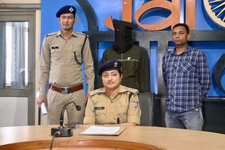 6 वर्षों से फरार चल रहा 50 हजार रु का ईनामी गैंगरेप का आरोपी गिरफ्तार 6 वर्षों से फरार चल रहा 50 हजार रु का ईनामी गैंगरेप का आरोपी गिरफ्तार