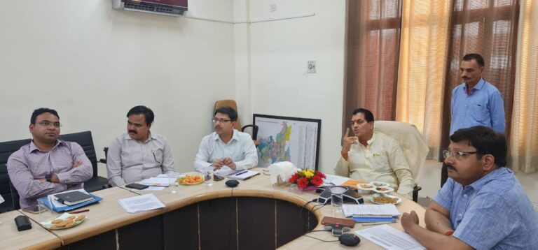 चारधाम यात्रा के लिए समस्त निकाय जारी करेंगे हेल्पलाइन नंबर, मंत्री अग्रवाल ने दिए निर्देश चारधाम यात्रा के लिए समस्त निकाय जारी करेंगे हेल्पलाइन नंबर, मंत्री अग्रवाल ने दिए निर्देश