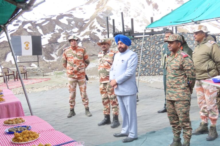 राज्यपाल ने किया सीमावर्ती गांव गुंजी, नाबीढांग, कुटी और ज्योलिकोंग का दौरान राज्यपाल ने किया सीमावर्ती गांव गुंजी, नाबीढांग, कुटी और ज्योलिकोंग का दौरान