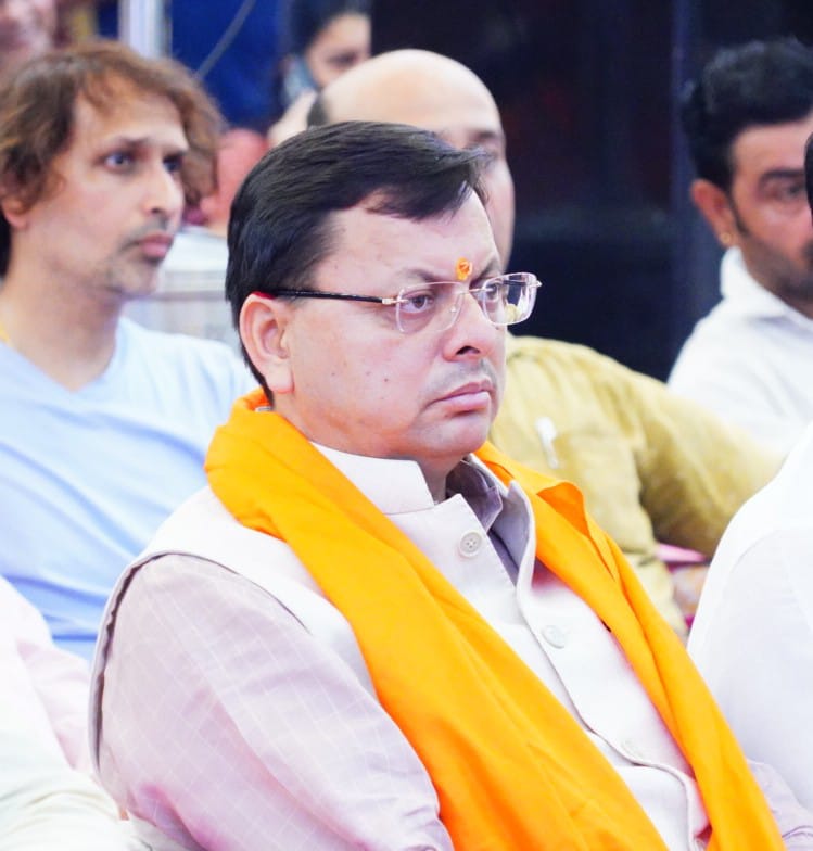 सीएम धामी ने कैंट विधानसभा क्षेत्र में बूथ नंबर 59 में सुनी पीएम मोदी की मन की बात सीएम धामी ने कैंट विधानसभा क्षेत्र में बूथ नंबर 59 में सुनी पीएम मोदी की मन की बात