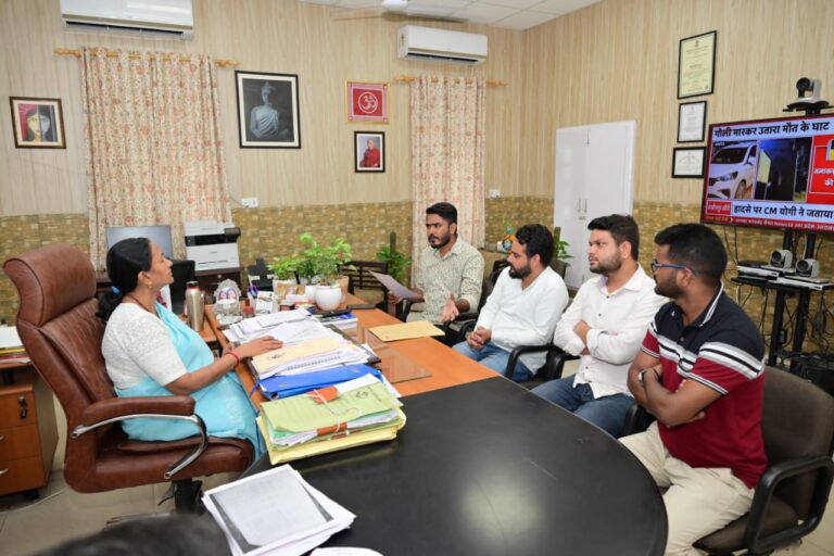 एसीएस राधा रतूड़ी से उत्तराखण्ड बेरोजगार संघ के सदस्यों ने मुलाकात की एसीएस राधा रतूड़ी से उत्तराखण्ड बेरोजगार संघ के सदस्यों ने मुलाकात की