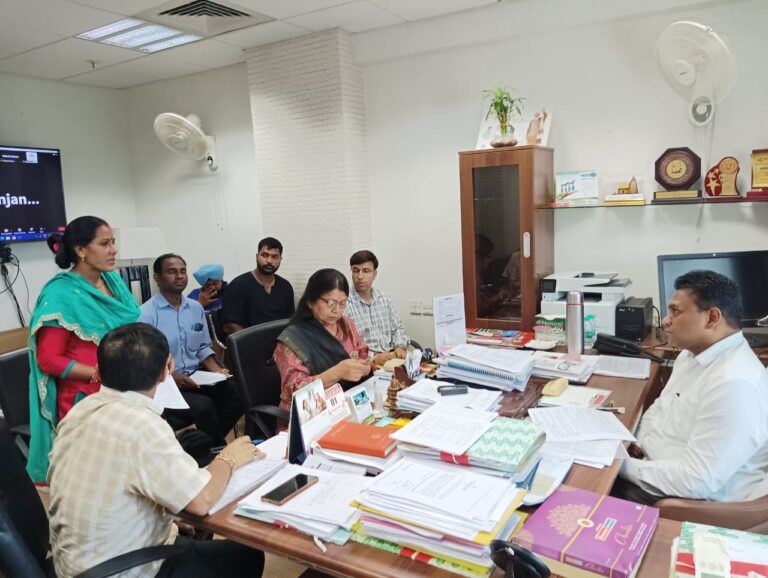 नशा मुक्ति केन्द्रों को स्वास्थ्य सचिव ने दिया 3 महीने का अल्टीमेटम नशा मुक्ति केन्द्रों को स्वास्थ्य सचिव ने दिया 3 महीने का अल्टीमेटम
