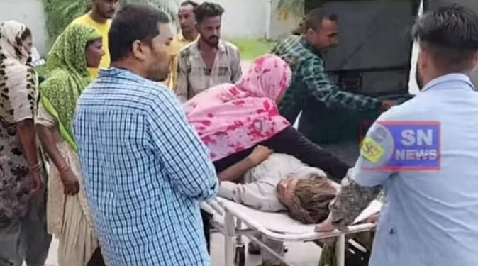 वैन और बाइक में भिड़ंत, तीन की मौत, छह घायल वैन और बाइक में भिड़ंत, तीन की मौत, छह घायल