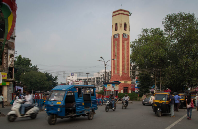 सडकों पर अतिक्रमण त्यौहारी सीजन में टैफिक व्यवस्था के लिए बना चुनौती सडकों पर अतिक्रमण त्यौहारी सीजन में टैफिक व्यवस्था के लिए बना चुनौती