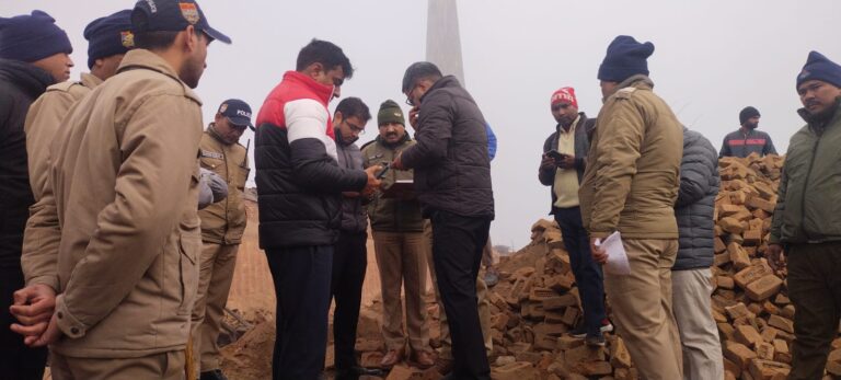 ईंट भट्टे की दीवार गिरने से छह मजदूरों की मौत,दो गंभीर ईंट भट्टे की दीवार गिरने से छह मजदूरों की मौत,दो गंभीर