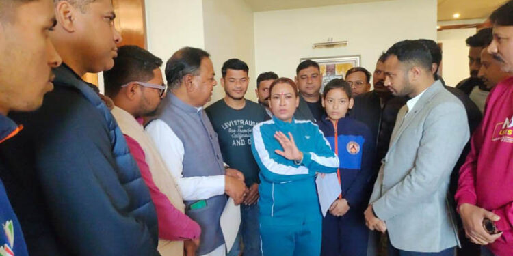 दिव्यांग खिलाडियों को हर जिले में नियुक्त होंगे प्रशिक्षक दिव्यांग खिलाडियों को हर जिले में नियुक्त होंगे प्रशिक्षक