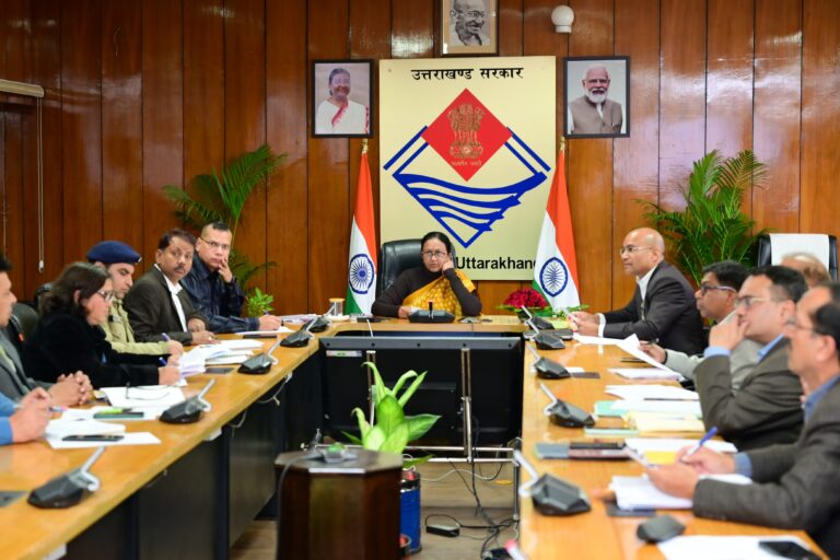 राज्य में पर्यटकों की पुख्ता सुरक्षा व्यवस्था को लेकर शासन-प्रशासन की तैयारियां शुरू राज्य में पर्यटकों की पुख्ता सुरक्षा व्यवस्था को लेकर शासन-प्रशासन की तैयारियां शुरू