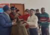 एसएसपी ने 512 ग्राम प्रहरियों को गरम टोपी और जैकेट वितरित की