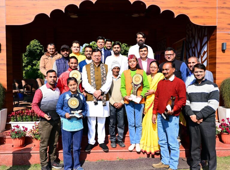संकल्प में नहीं होना चाहिए कोई विकल्पः मुख्यमंत्री संकल्प में नहीं होना चाहिए कोई विकल्पः मुख्यमंत्री