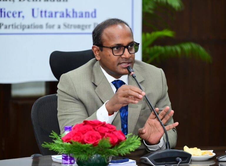शत-प्रतिशत मतदान के लक्ष्य को हासिल करने के मुख्य निर्वाचन अधिकारी ने दिए निर्देश शत-प्रतिशत मतदान के लक्ष्य को हासिल करने के मुख्य निर्वाचन अधिकारी ने दिए निर्देश