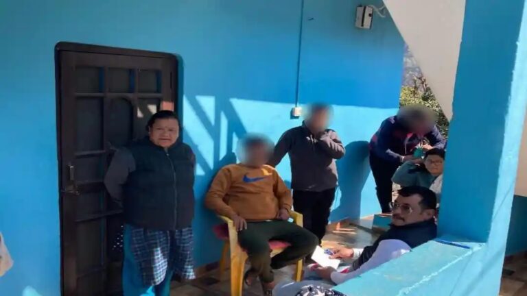 नाबालिग को बालिका वधू बनने से रोका नाबालिग को बालिका वधू बनने से रोका