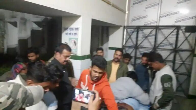 आपसी झगड़े में युवक की हत्या,एक गंभीर आपसी झगड़े में युवक की हत्या,एक गंभीर