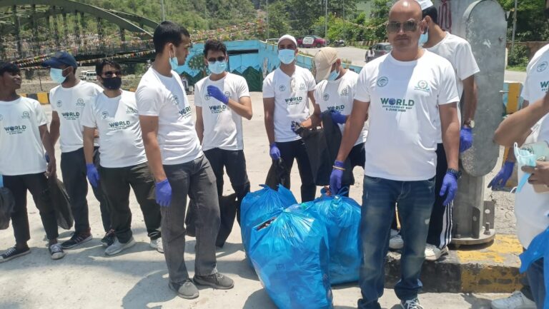 विश्व पर्यावरण दिवस के अवसर पर घुघुती फाउंडेशन द्वारा मालदेवता, देहरादून में प्लास्टिक कचरा संग्रहण अभियान का आयोजन विश्व पर्यावरण दिवस के अवसर पर घुघुती फाउंडेशन द्वारा मालदेवता, देहरादून में प्लास्टिक कचरा संग्रहण अभियान का आयोजन
