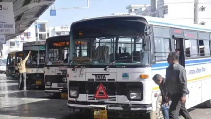 30_09_2025-uk_buses_demo_24065192