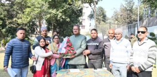 कृषि मंत्री गणेश जोशी से कृषि सहायकों के पदाधिकारियों ने भेंट कर मानदेय बढ़ोतरी के लिए जताया आभार