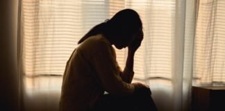 देहरादून में महिला कैफे संचालक से बदसलूकी, उधार सिगरेट न देने पर दरिंदे युवकों ने फाड़े कपड़े