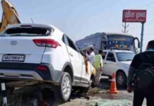 देहरादून: चालक को झपकी आने से हरिद्वार हाईवे पर कार पलटी, तीन लोग घायल