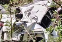 नैनीताल: जागेश्वर जाते समय खाई में गिरी कार, दो पर्यटकों की दर्दनाक मौत.. 2 घायल