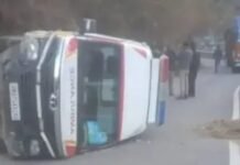 गढ़वाल: मरीज को ले जा रही 108 एंबुलेंस का हादसे की शिकार, किस्मत से बची सभी की जान