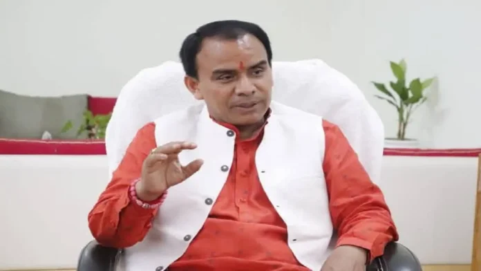 Dr.-Dhan-Singh-Rawat
