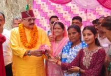 सेवा पखवाड़े के तहत महाराज का विधानसभा क्षेत्र में तुफानी दौरा