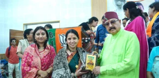 एकेश्वर में ‘लखपति दीदी’ का सम्मान, 48 महिलाओं को मिला सम्मान; सतपाल महाराज बोले- महिलाओं को स्वावलंबी बना रही भाजपा सरकार