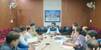 देहरादून में नशे के खिलाफ डीएम आशीष चौहान का बड़ा एक्शन, तस्करों पर सख्ती, अवैध नशा मुक्ति केंद्र होंगे सील