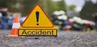 देहरादून में ट्रक ने बाइक सवार दंपती को मारी टक्कर, महिला की मौत