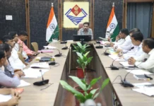 देहरादून: राजस्व वसूली में ढिलाई पर डीएम का सख्त एक्शन, अधिकारियों को चेतावनी