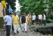 काबिना मंन्त्री खजानदास ने किया मन्नुगंज एंव रिस्पना का भ्रमण