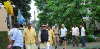 काबिना मंन्त्री खजानदास ने किया मन्नुगंज एंव रिस्पना का भ्रमण