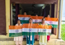 हर घर लहराएगा दून की महिलाओं का तिरंगा, सहसपुर में 5 हजार से ज्यादा हैंडमेड झंडे तैयार
