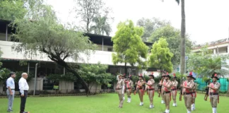 समाधान दिवस में 145 से अधिक फरियादियों की सुनी समस्याएं, लंबित शिकायतों पर आयुक्त सख्त