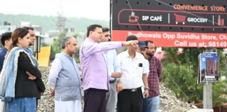 नंदा की चौकी पुल के एप्रोच रोड का मुख्यमंत्री धामी ने किया निरीक्षण, 12 घंटे में हुआ पुनर्निर्माण