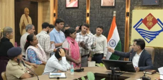 जन समाधान दिवस में डीएम का सख्त एक्शन, 150 से ज्यादा शिकायतों पर दिए जांच और कार्रवाई के निर्देश