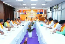 मुख्यमंत्री धामी ने पौड़ी, टिहरी और हरिद्वार लोकसभा क्षेत्रों की ली संगठनात्मक बैठक