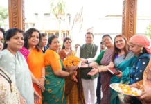 धामी को बहनों ने बांधा रक्षा सूत्र, CM बोले—मातृशक्ति का आशीर्वाद उत्तराखंड के विकास की ताकत