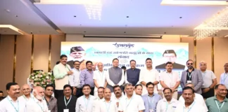 मुख्यमंत्री पुष्कर सिंह धामी ने हल्द्वानी में व्यापारियों एवं उद्योग प्रतिनिधियों के साथ किया संवाद