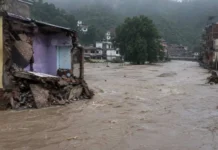 देहरादून में बारिश का कहर: चानचक में नदी किनारे 3 मकान ध्वस्त, चंद्रबनी में सड़कों पर सैलाब