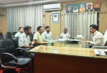 नगर निगम ऋषिकेश में विकास योजनाओं की समीक्षा बैठक आयोजित